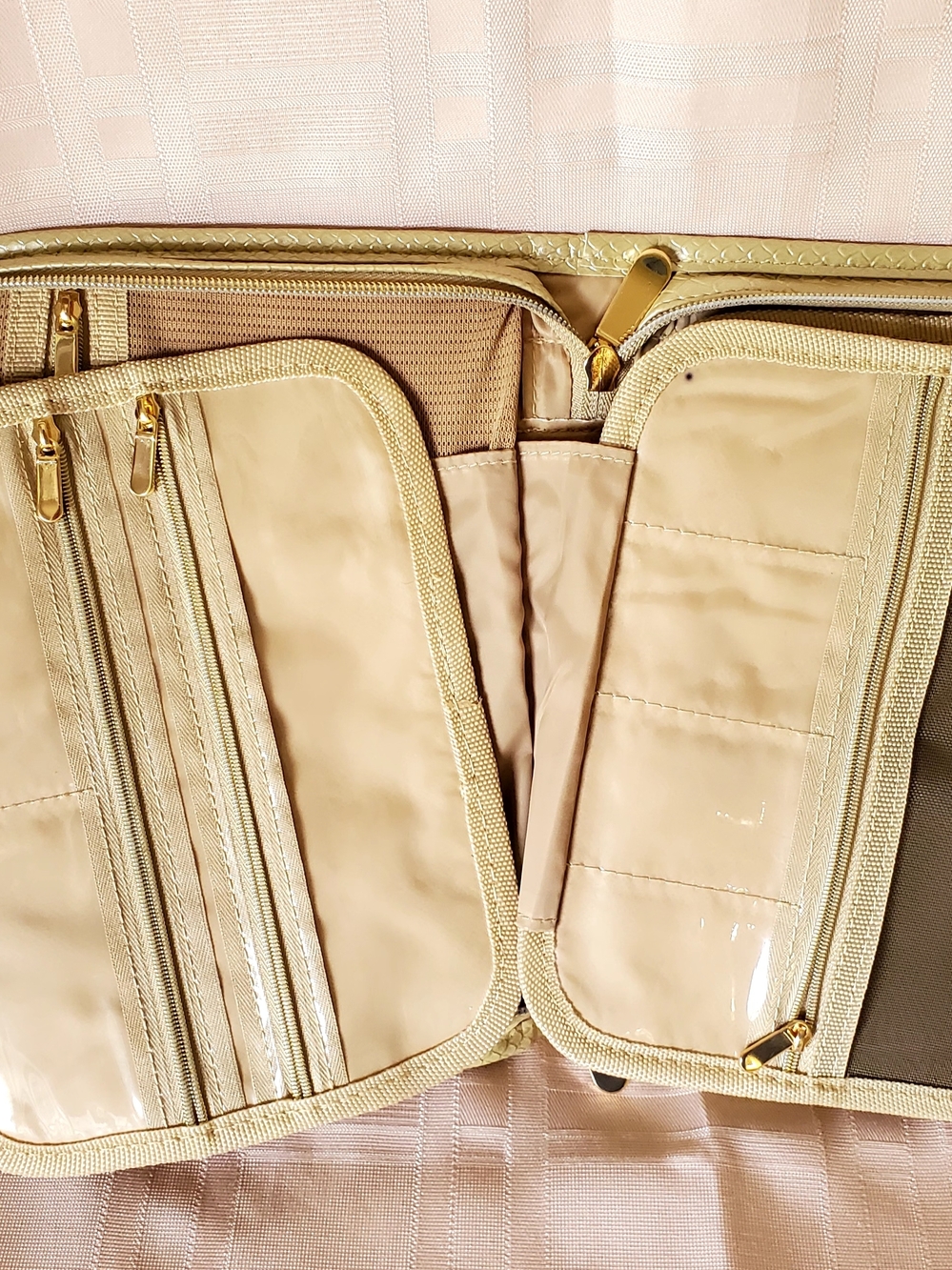Gold Faux-Snake Travel Jewelry Case - Women Bags - Picture 5 of 8